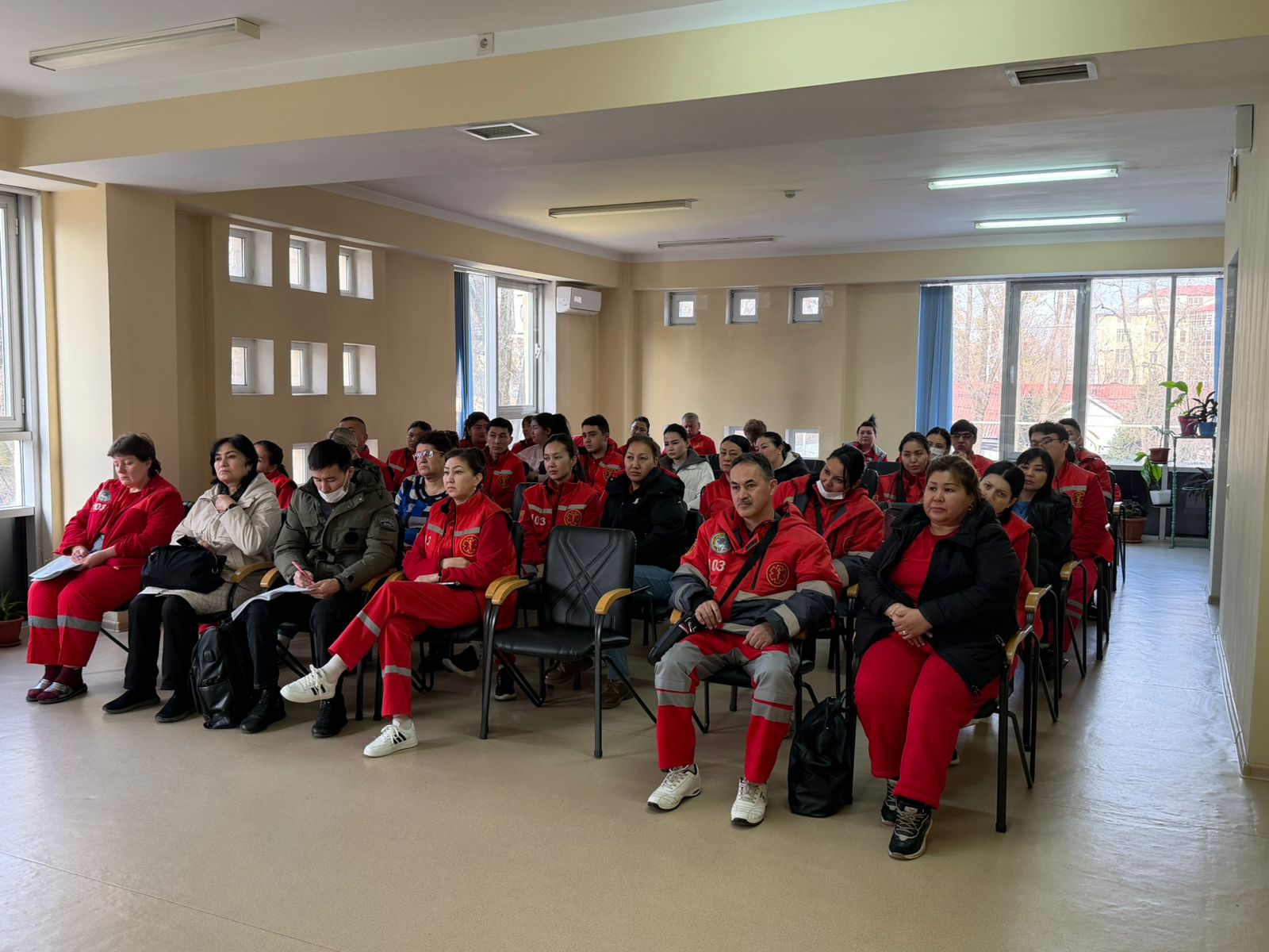 ҚАЗАҚСТАНДА МЕДИЦИНА ҚЫЗМЕТКЕРЛЕРІН ҚОРҒАУҒА БАҒЫТТАЛҒАН ЗАҢНАМАЛЫҚ ШАРАЛАР КҮШІНЕ ЕНДІ