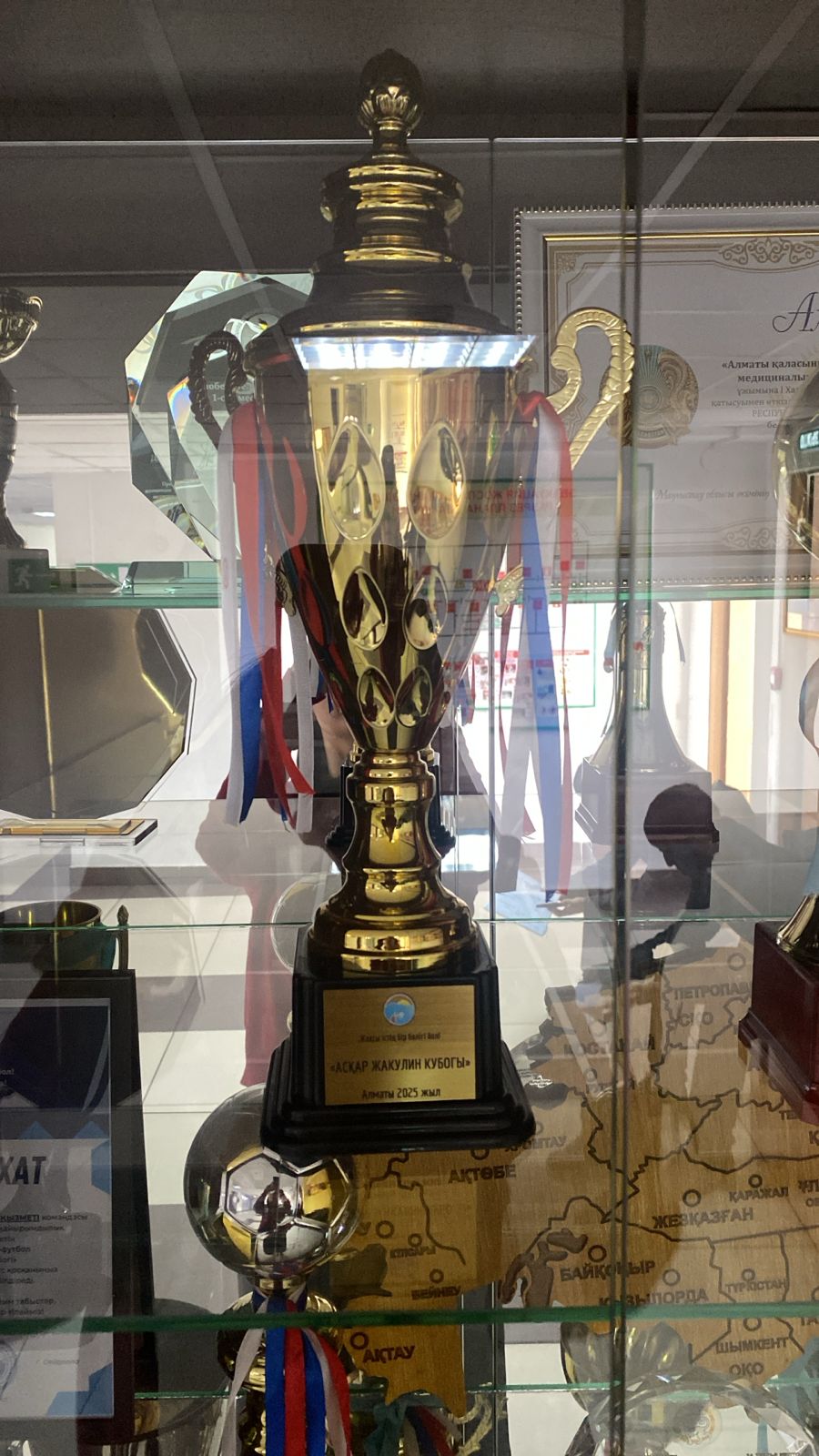 Алматы қаласының Жедел жәрдем қызметі Асқар Жакулин атындағы қайырымдылық қоры ұйымдастырған жыл сайынғы шағын футбол турниріне қатысты