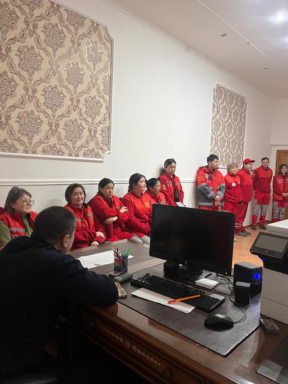 ҚАЗАҚСТАНДА МЕДИЦИНА ҚЫЗМЕТКЕРЛЕРІН ҚОРҒАУҒА БАҒЫТТАЛҒАН ЗАҢНАМАЛЫҚ ШАРАЛАР КҮШІНЕ ЕНДІ